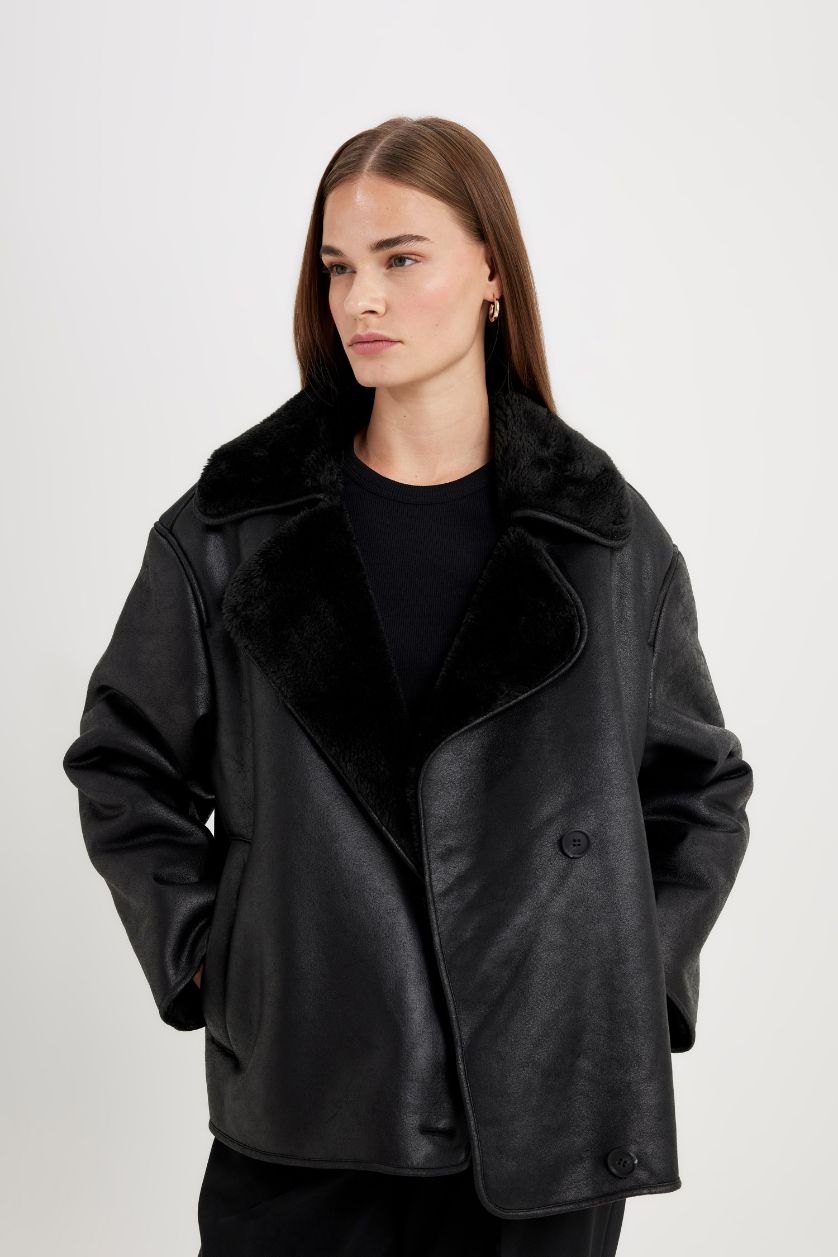 Kadın Siyah Relax Fit Süet Mont Kruvaze Yaka Düğmeli Mevsimlik Pelüş Astarlı 