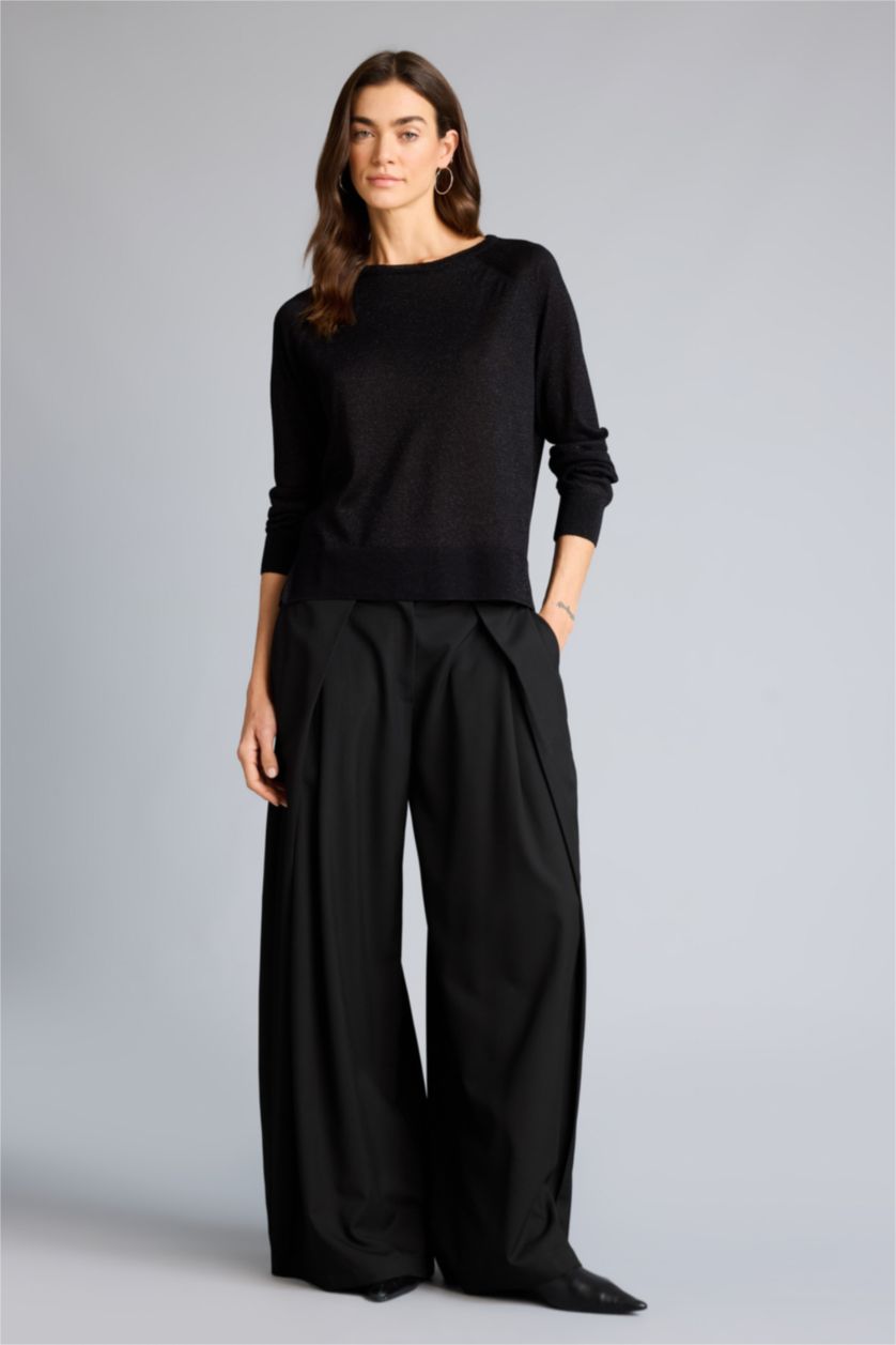 Woman Black Regular Fit Crew Neck Pullover