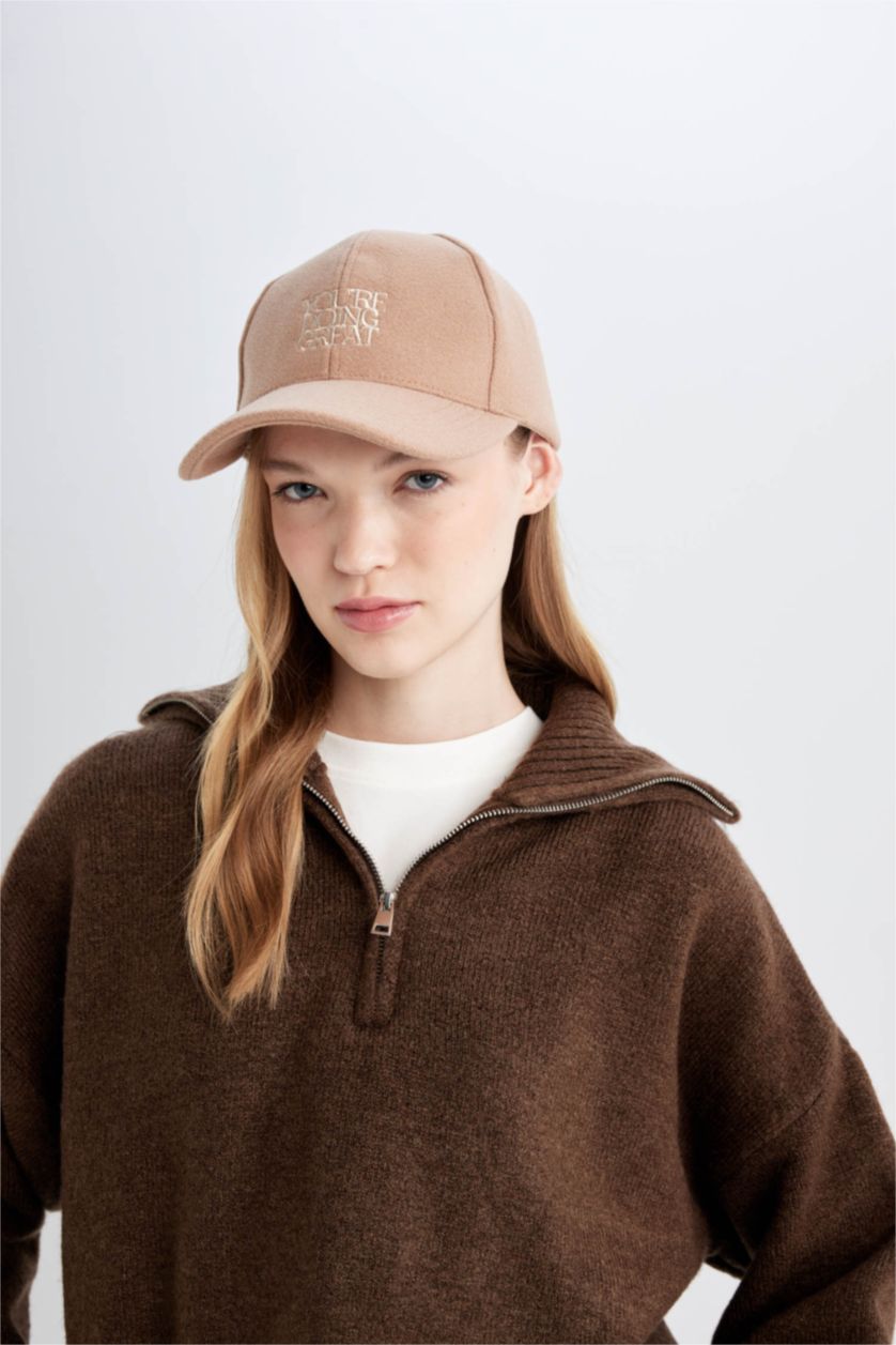 Kadın Açık Kahve Kadın Nakışlı Dokuma Cap Şapka