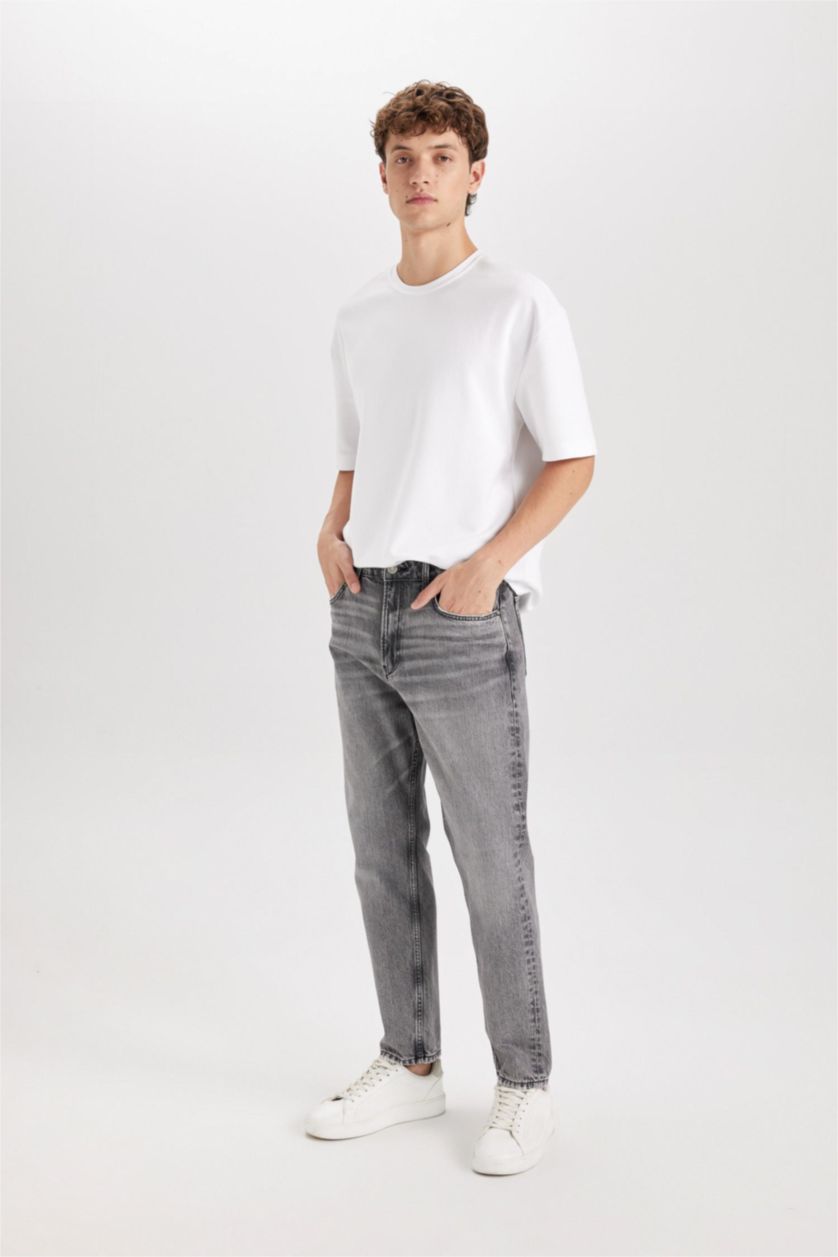 Man Grey 90’S Slim Fit Super Skinny Hem Denim Trousers
