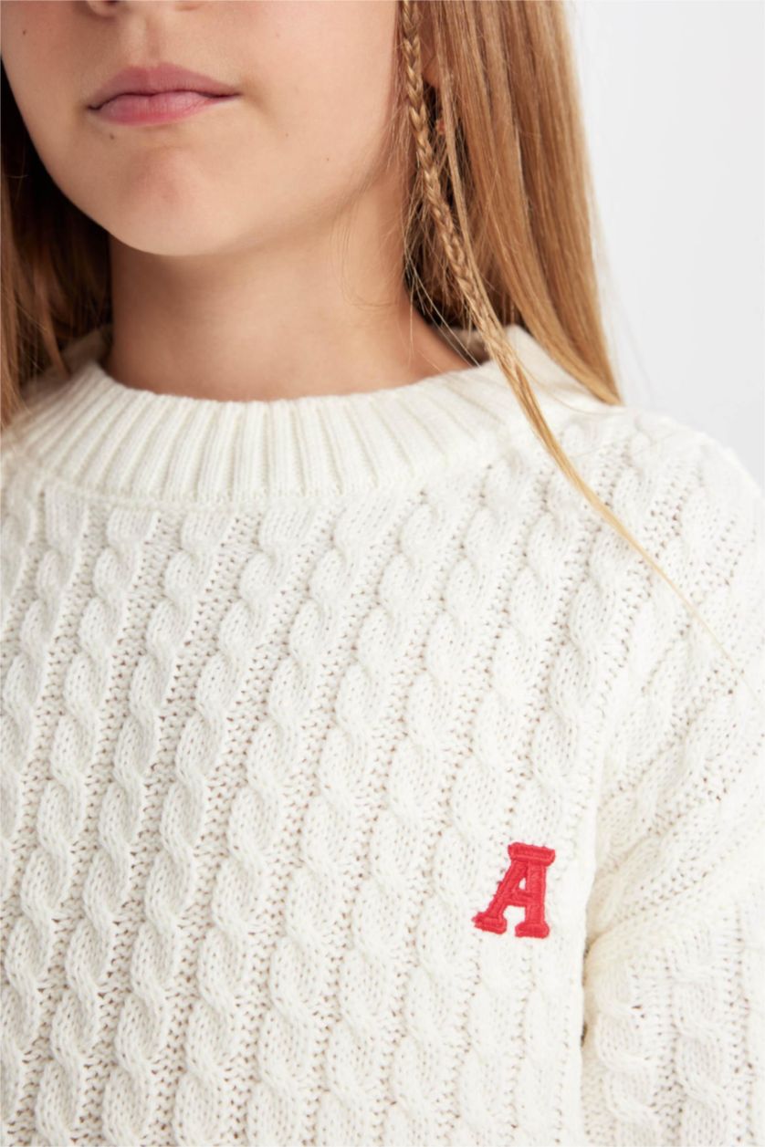 بنات بيج فاتح بلوز صوف بناتي قصة عادية بياخة مستديرة