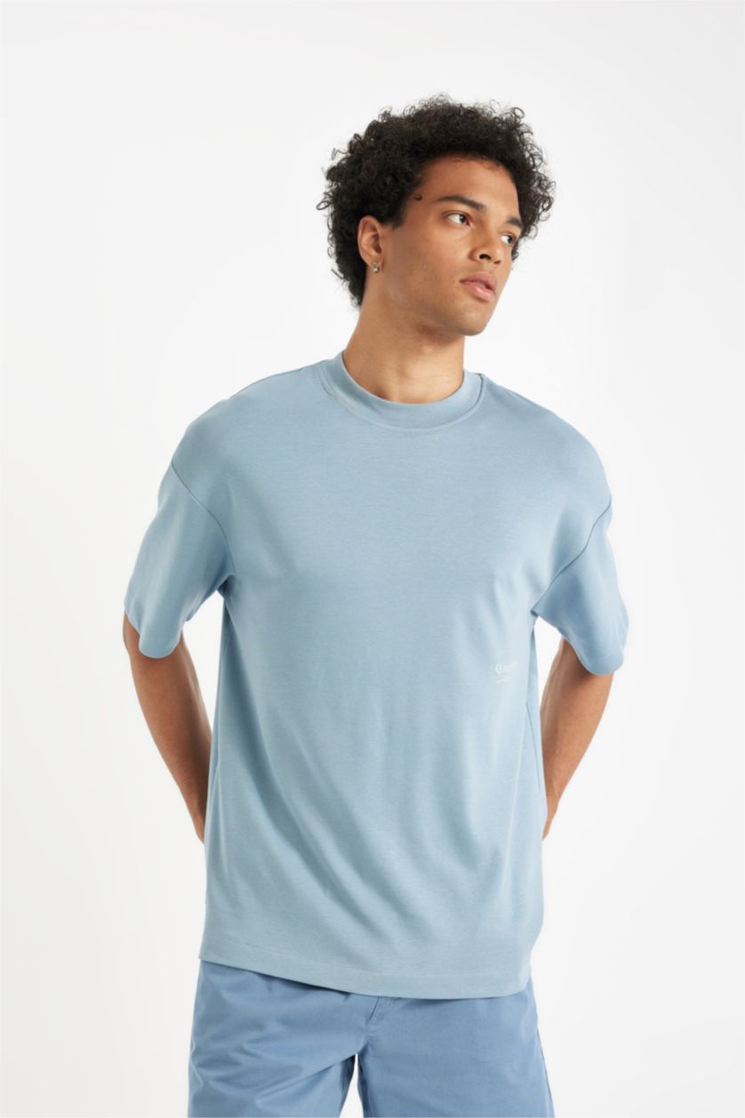 Мужчины Голубрй Футболка квадратного кроя с круглым вырезом и принтом