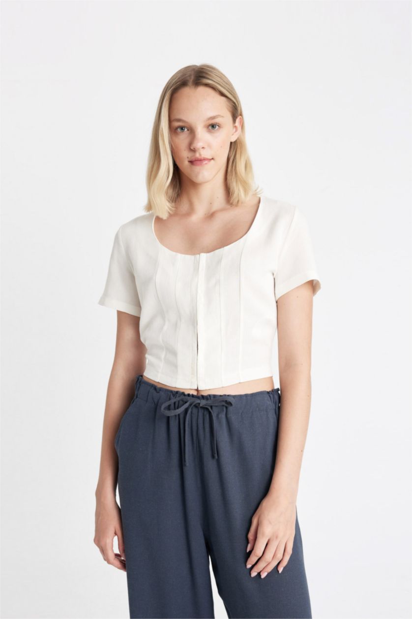 نساء اوف وايت بلوزة نص كم سليم فيت برقبة مربعة