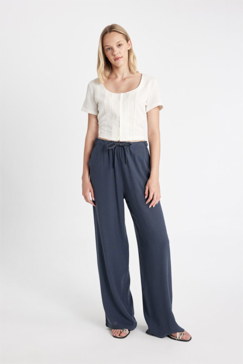 نساء اوف وايت بلوزة نص كم سليم فيت برقبة مربعة