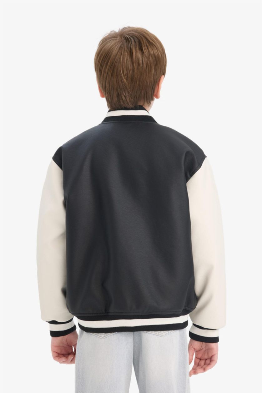 Ұлдар Және Жасөспірімдер қара Ұлдарға бомбер ПУ Күртеше