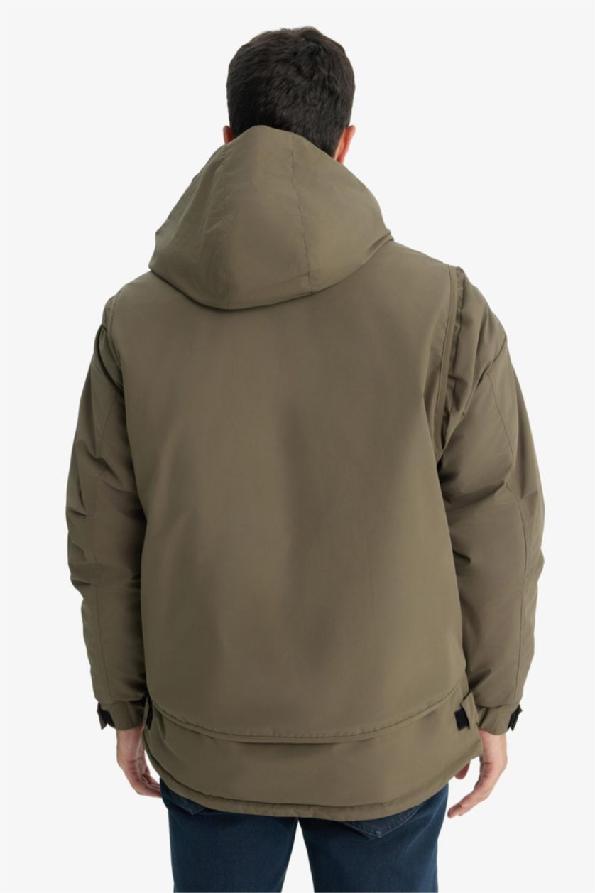 Erkek Haki Regular Fit Baskı Detaylı Kapüşonlu Fermuarlı Cepli Mont