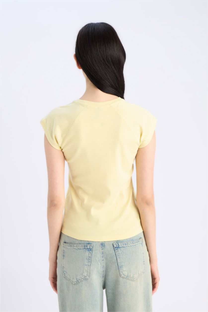 Woman Light Yellow Slim Fit Crew Neck Ribana Short Sleeve T-Shirt