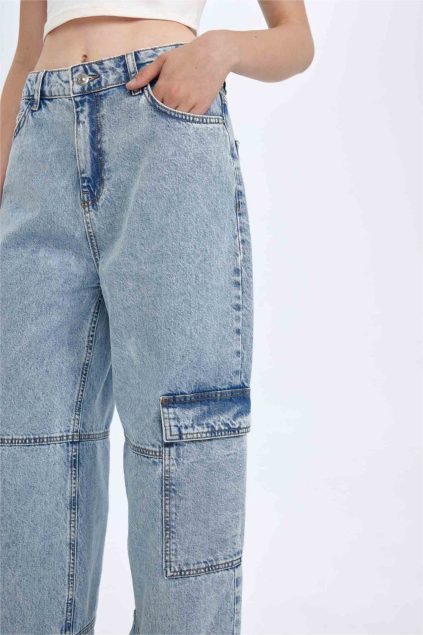 Kadın Açık Mavi Straight Fit Kargo Yüksek Bel Uzun Jean Yıkamalı Pantolon