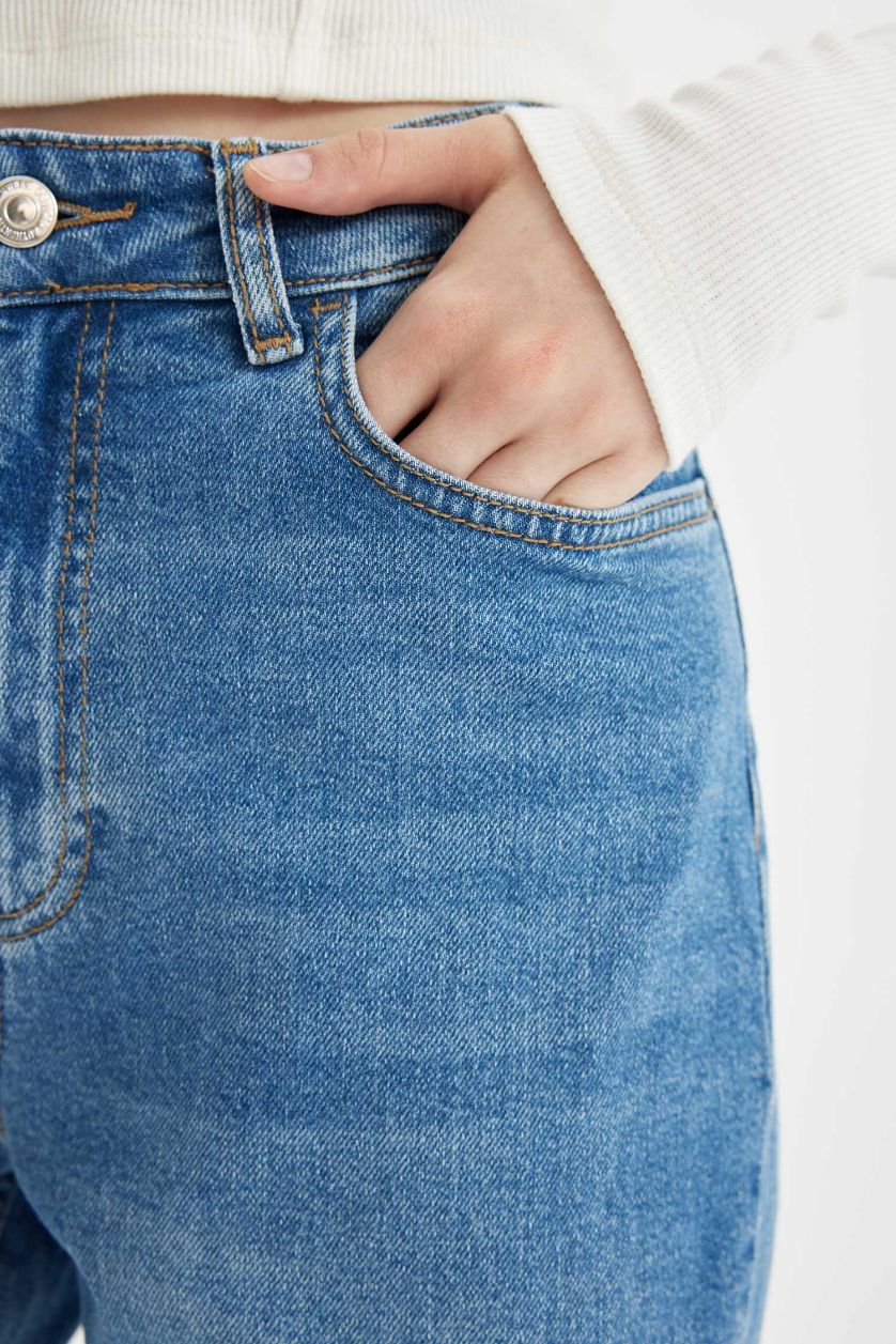 Kadın Mavi Mary Vintage Straight Fit Yüksek Bel Paça Ucu Kesik Bilek Boy Jean Yıkamalı Pantolon