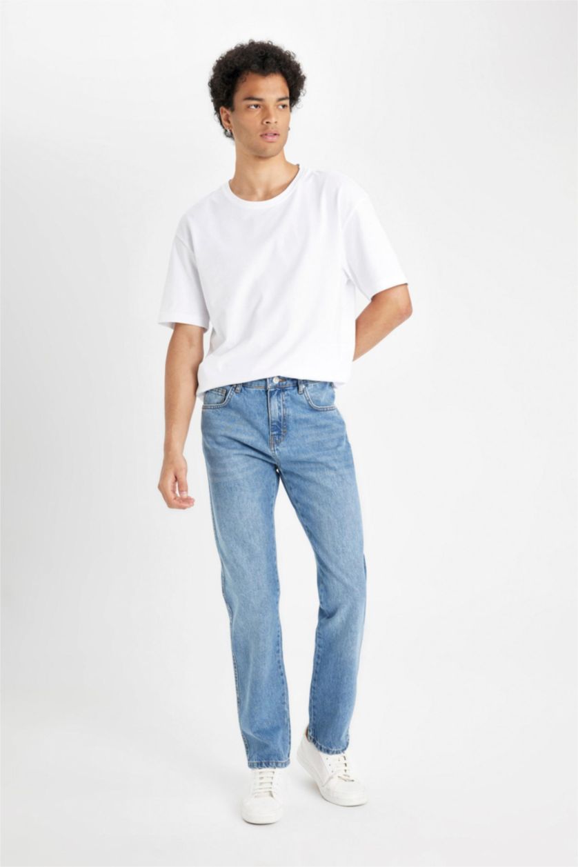 MAN Blue Straight Fit Normal Waist Jeans