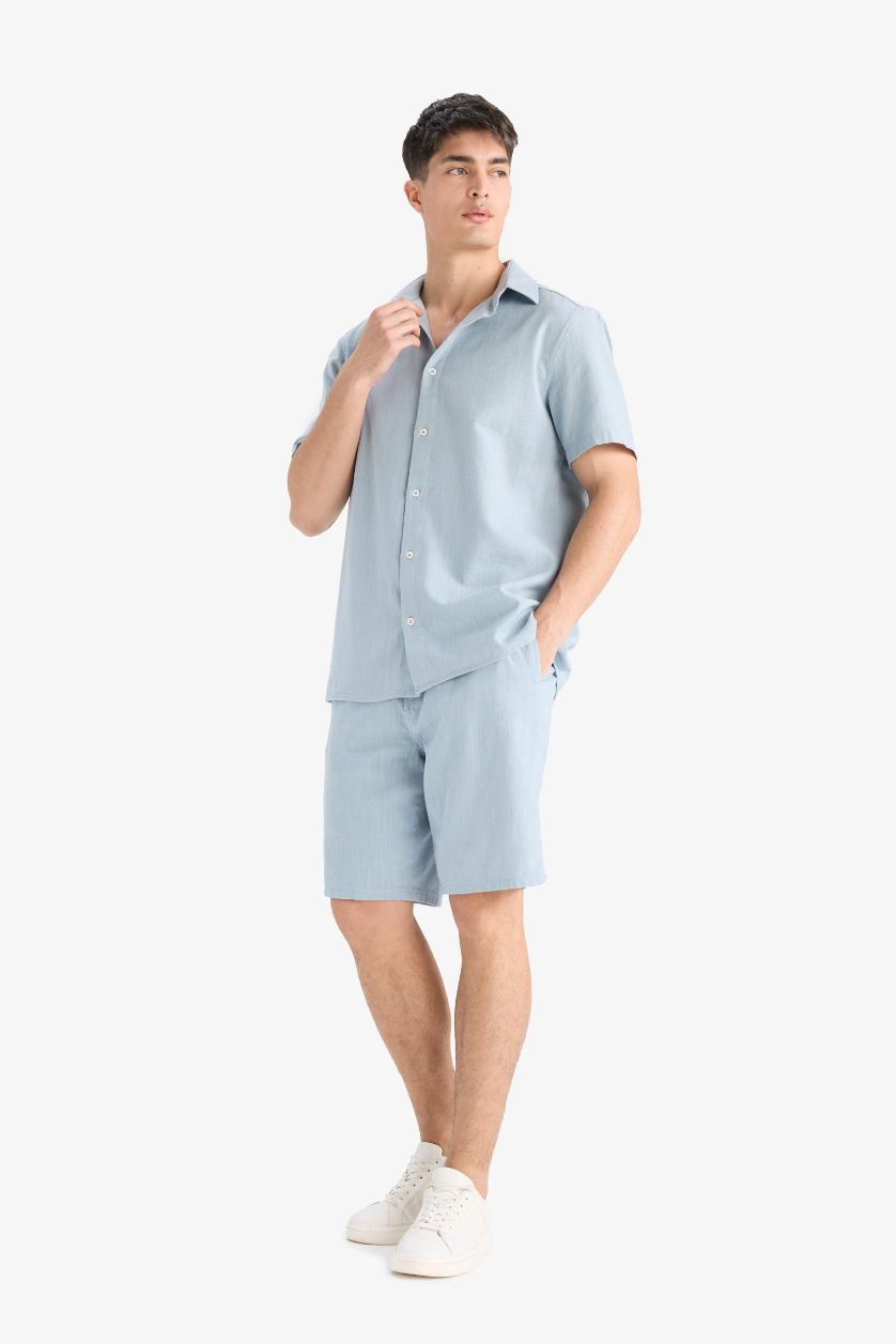 Man Light Blue Cotton Relax Fit Pocketed Linen Look Bermuda Shorts