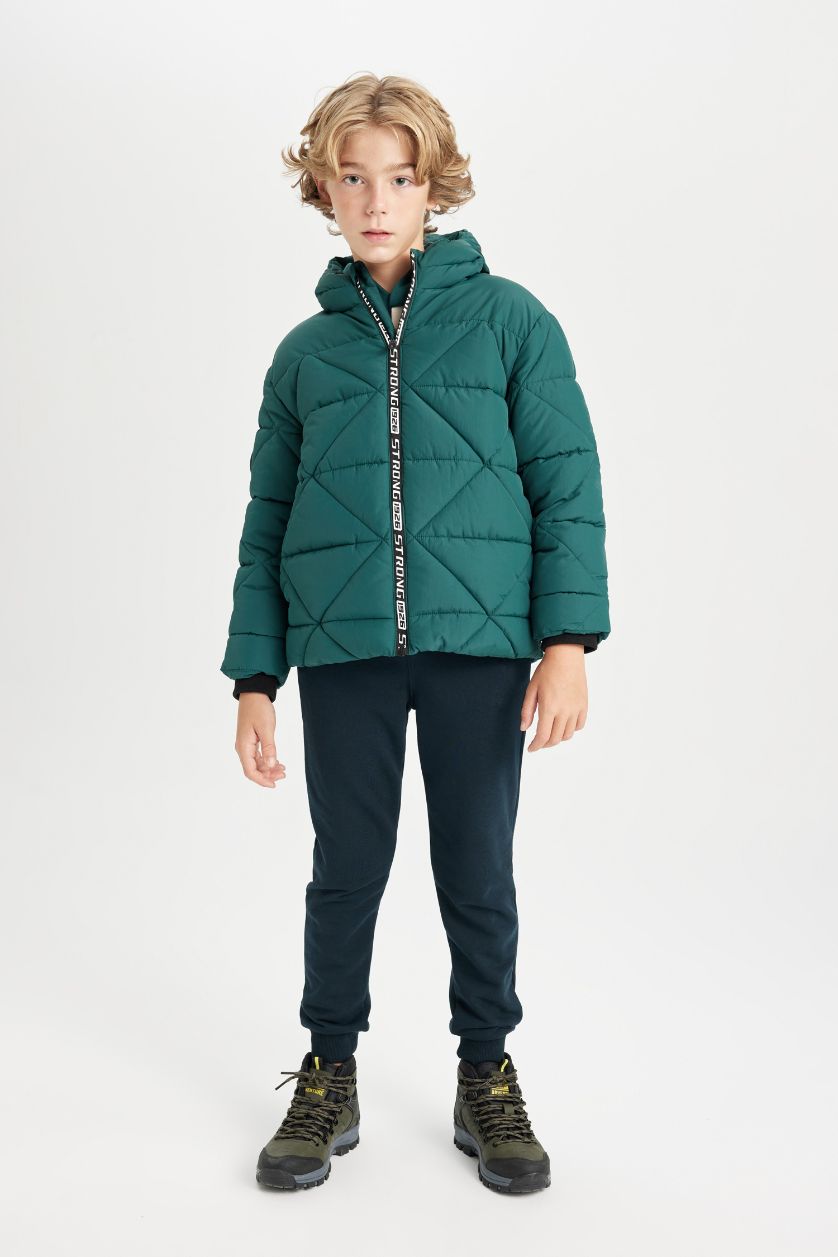 Erkek Çocuk - Genç Erkek Koyu Yeşil Su Geçirmez Kapüşonlu Fermuarlı Cepli Mont Erkek Çocuk