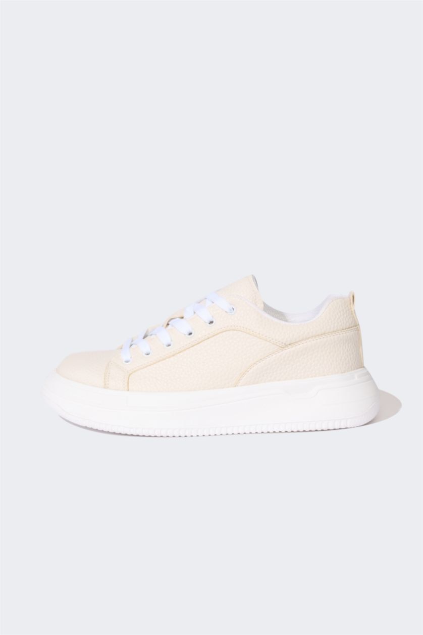 رجال اوف وايت سنيكرز جلد صناعي