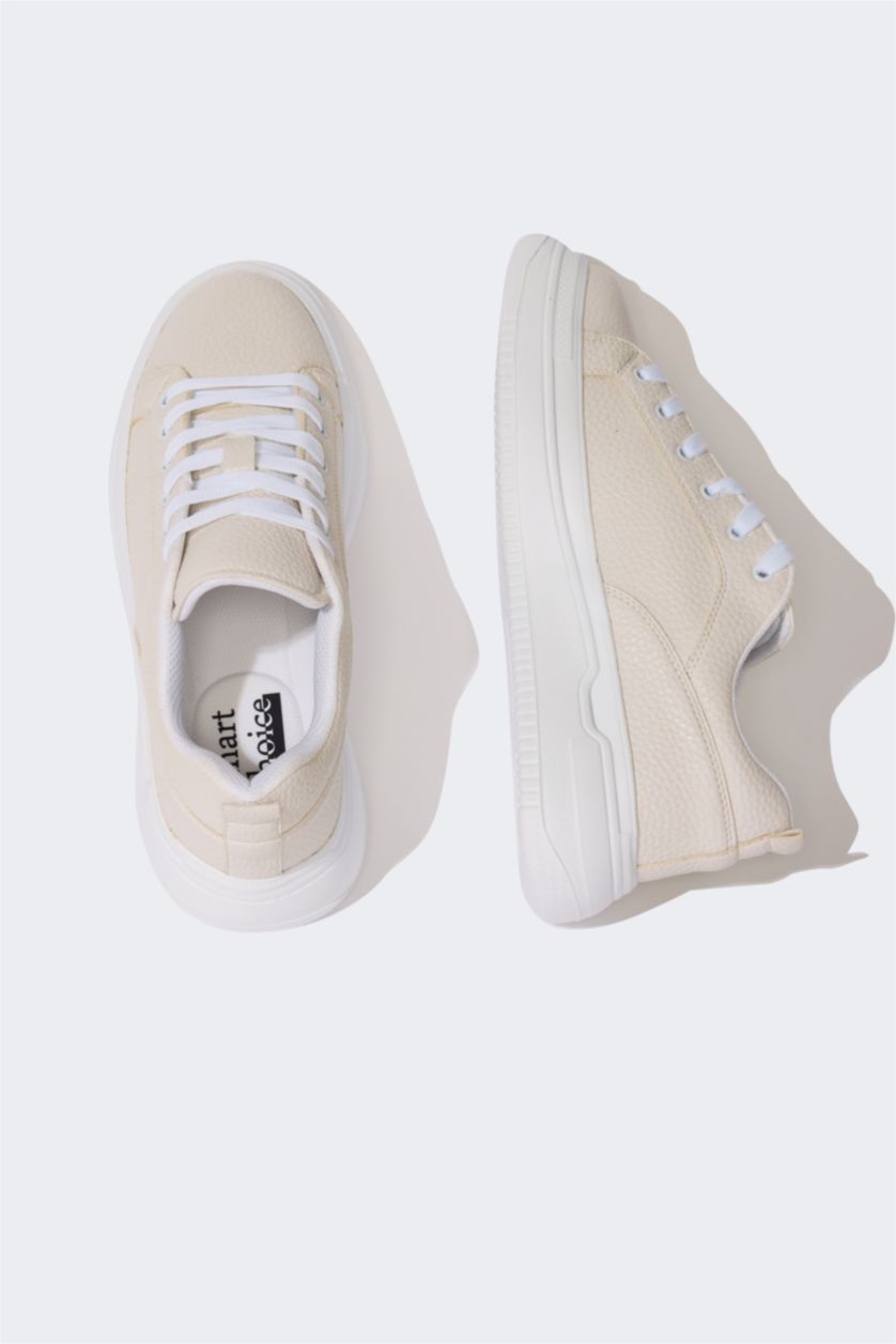 رجال اوف وايت سنيكرز جلد صناعي