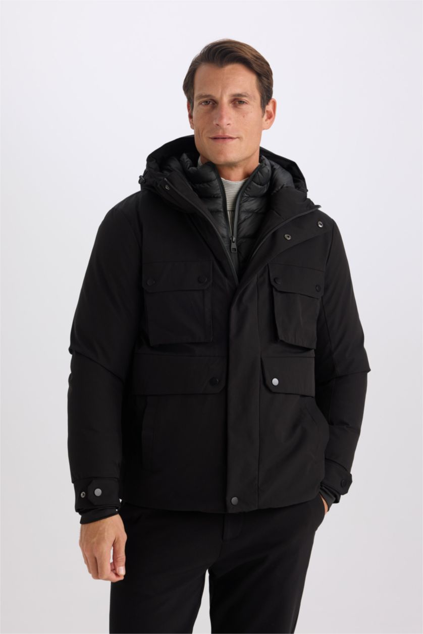 Erkek Siyah Su İtici Slim Fit Dar Kesim Kapüşonlu Fermuarlı Çıtçıt Kapamalı Cepli Mont