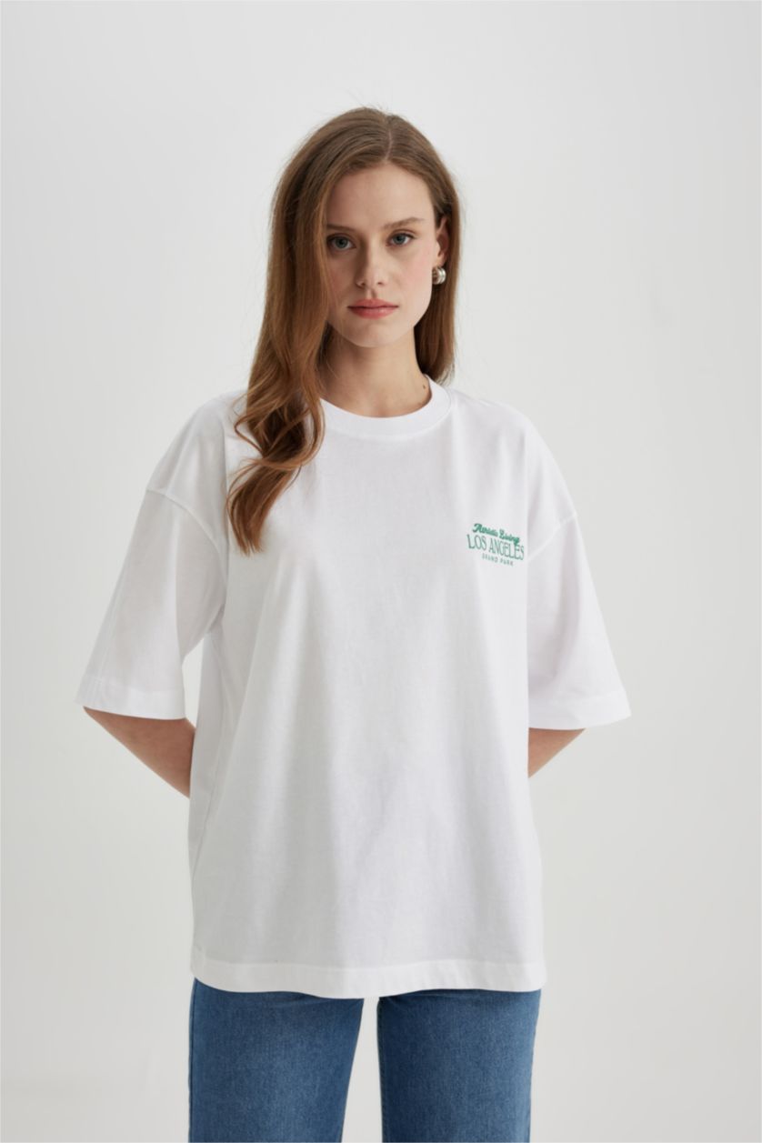 Woman White Oversize Fit Crew Neck Slogan Short Sleeve T-Shirt