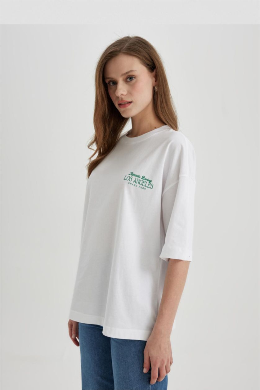 Woman White Oversize Fit Crew Neck Slogan Short Sleeve T-Shirt