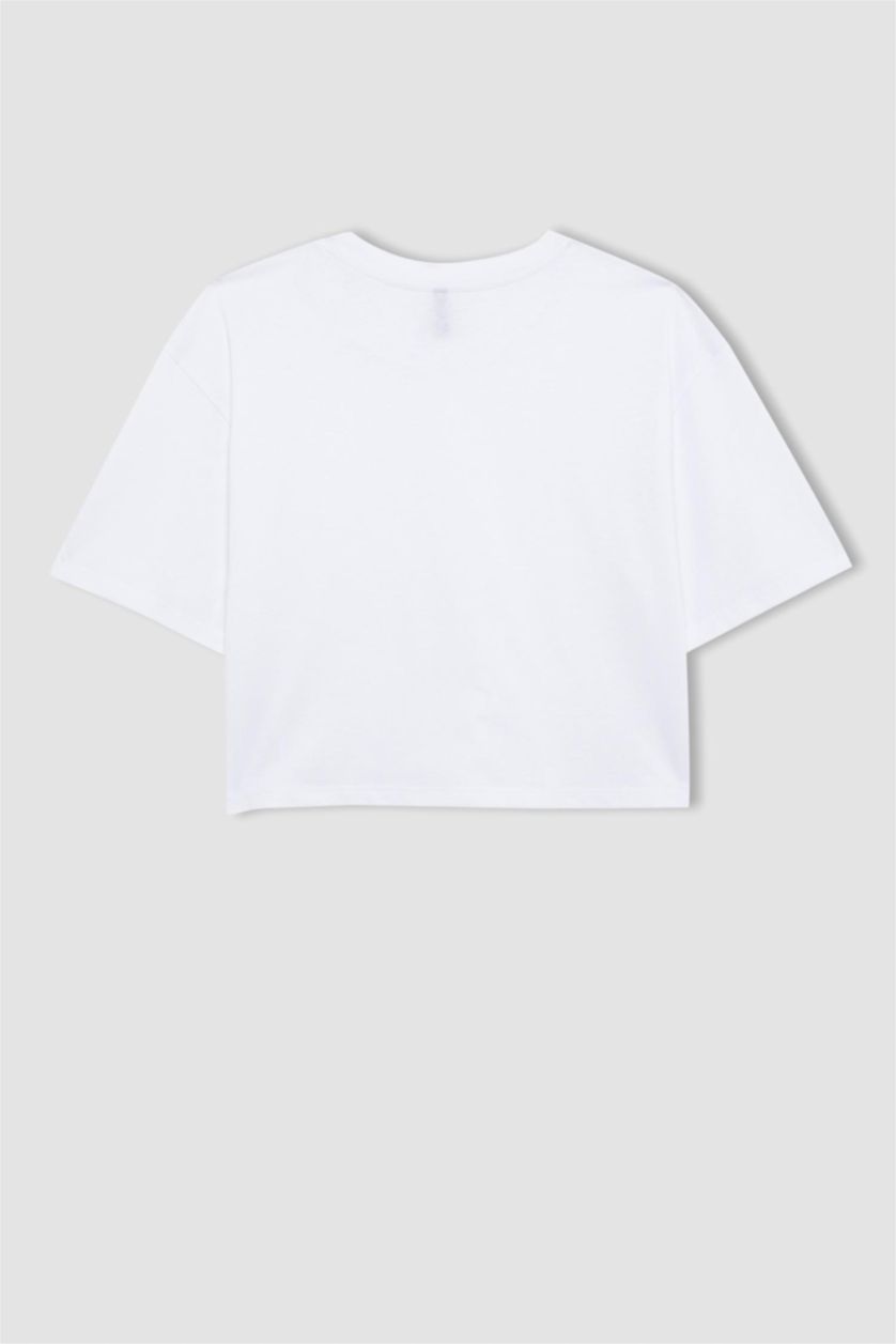 Woman White Boxy Fit Crew Neck Cotton Basic T-Shirt