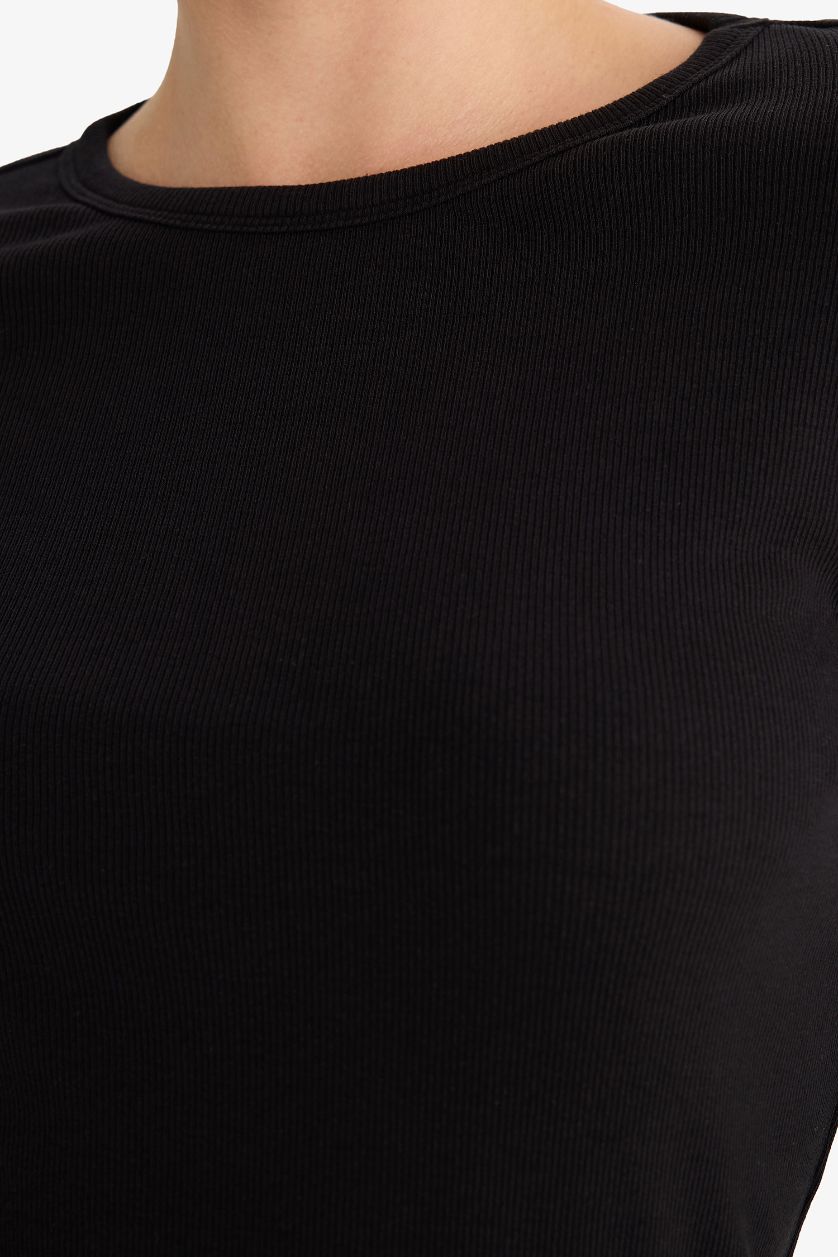 Woman Black تيشيرت سادة ردن طويل سليم فيت وياخة مستديرة