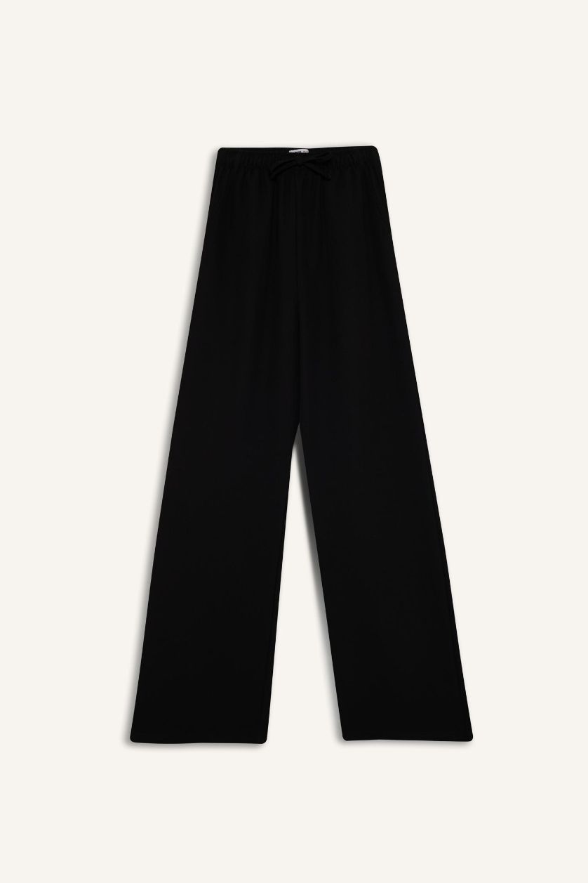 Woman Black Wide Leg Trousers