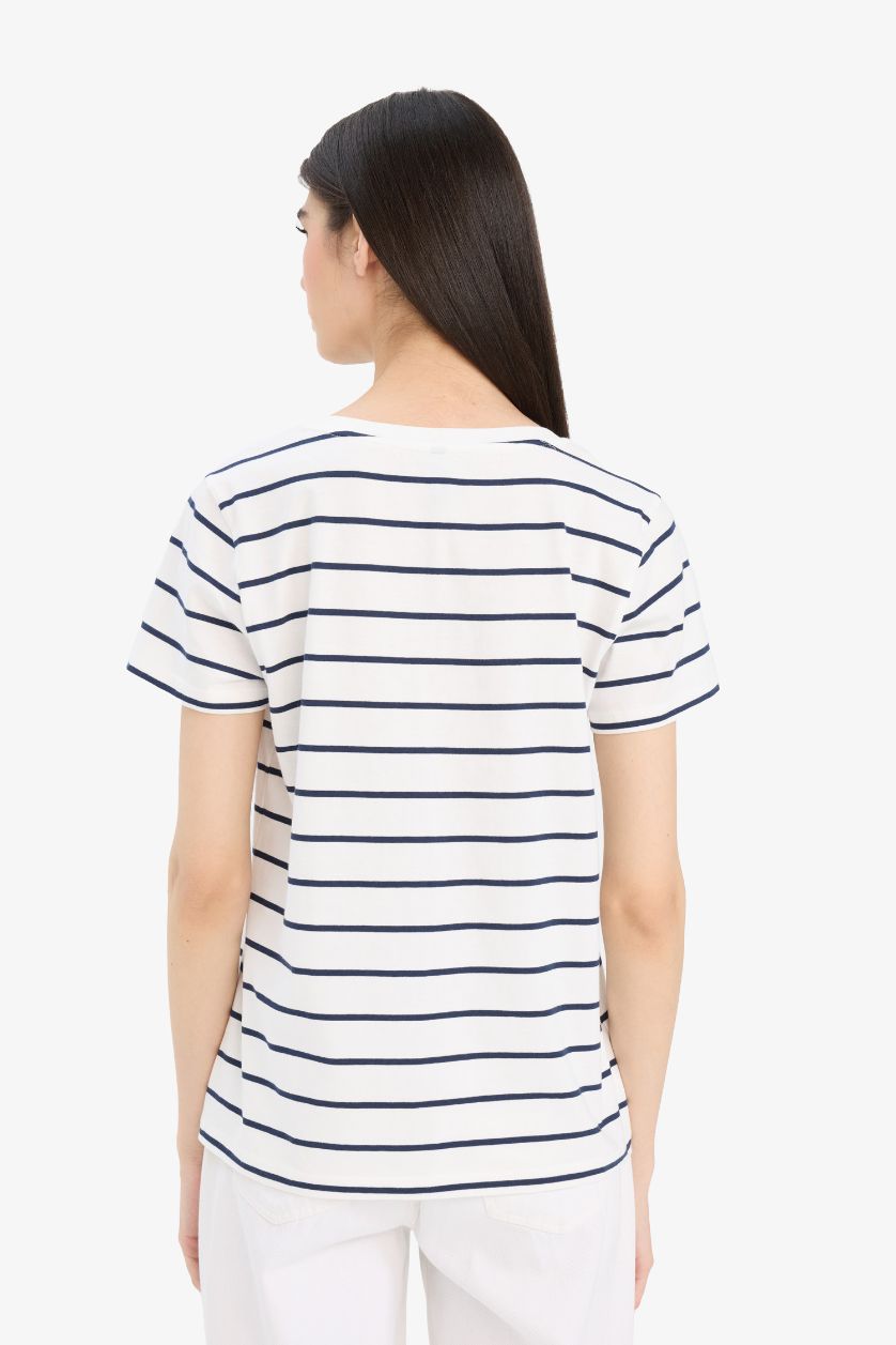 Kadın Lacivert Relax Fit V Yaka Çizgili Kısa Kollu Tişört