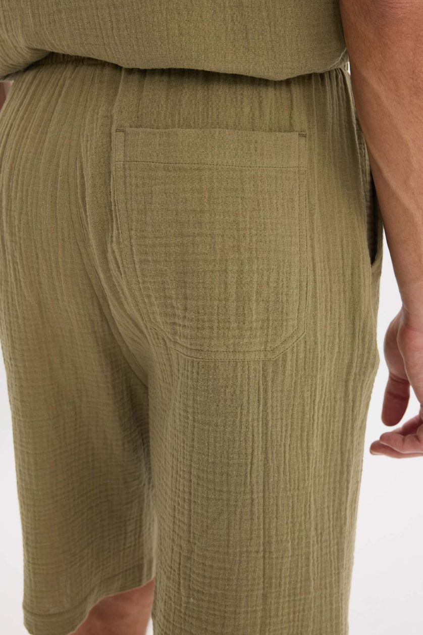 رجال كاكي فاتح شورت قطن قصة مريحة بجيوب