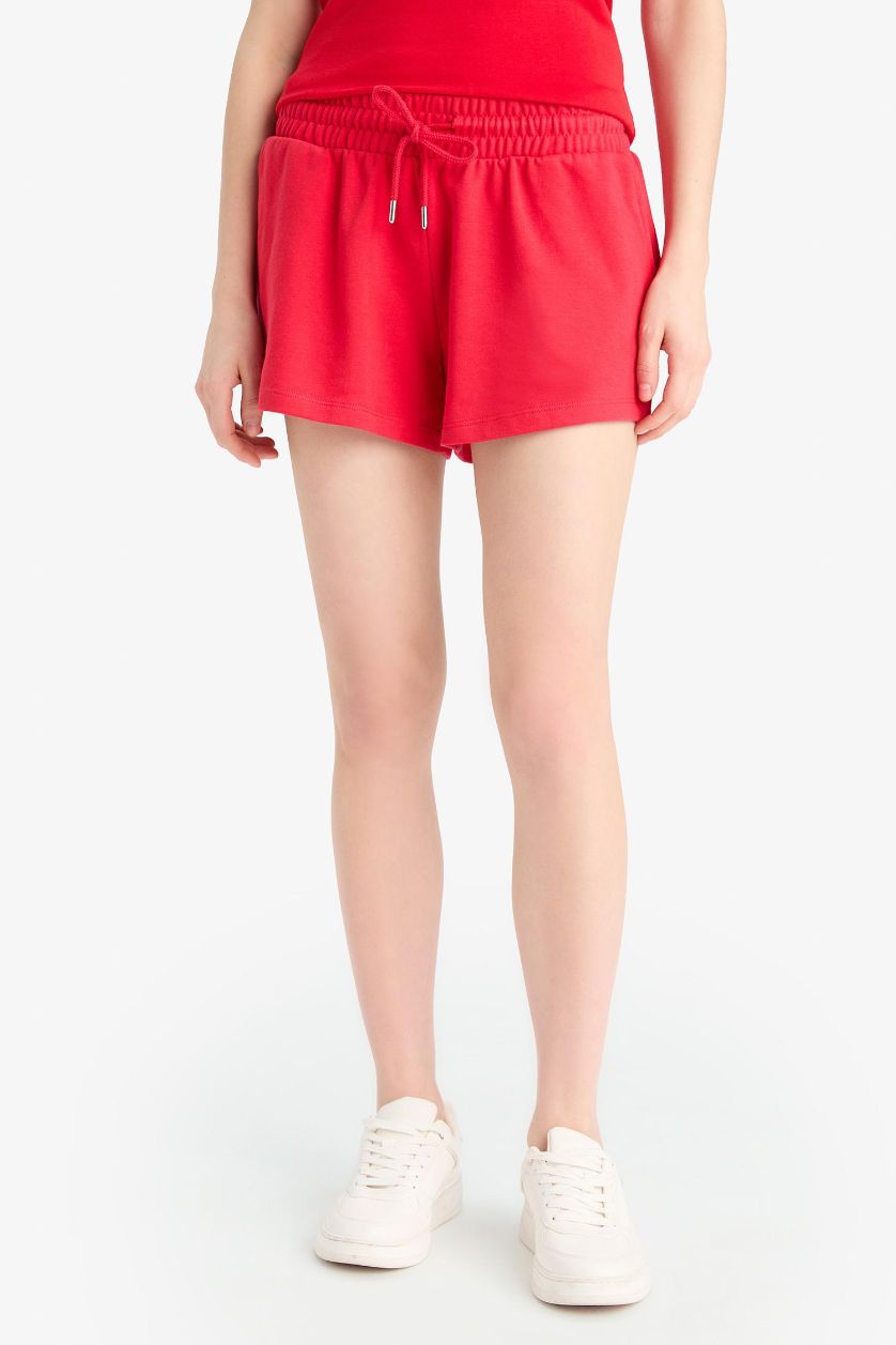 حريمي أحمر شورت قصة عادية بيزك بخصر عادي