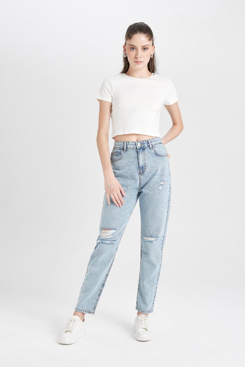 WOMAN Light Blue Lina Mom Fit Ripped Detailed Ankle Length Washed Jeans
