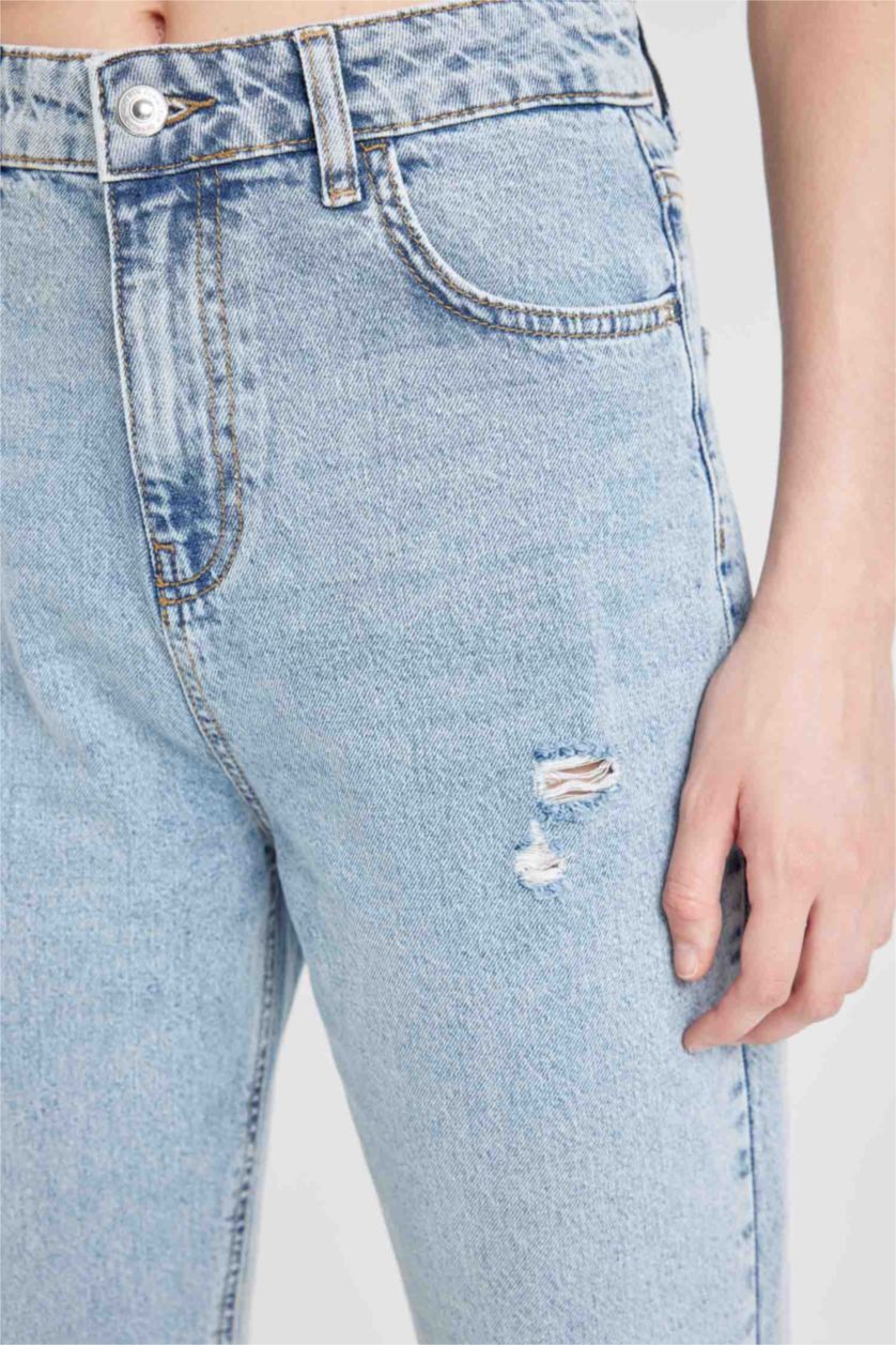 WOMAN Light Blue Lina Mom Fit Ripped Detailed Ankle Length Washed Jeans