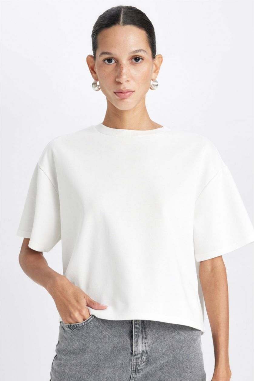 حريمي بيج فاتح Relax Fit Short Sleeve T-Shirt