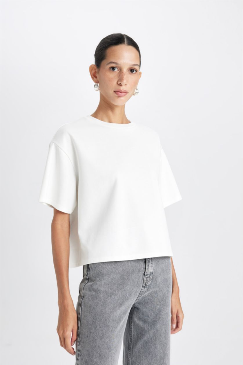 حريمي بيج فاتح Relax Fit Short Sleeve T-Shirt