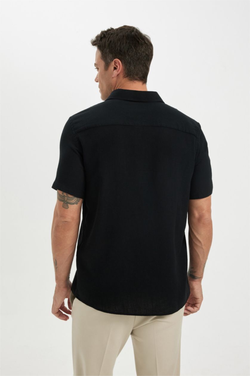 Man Black Regular Fit Polo Collar Cotton Short Sleeve Shirt
