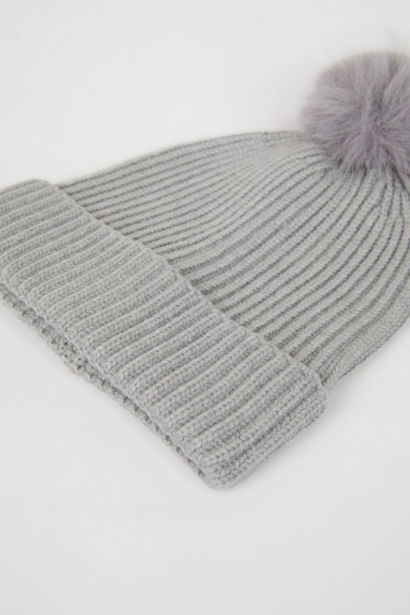 بناتي رمادي فاتح ايس كاب بناتي