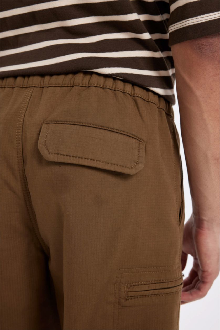 Ерлер Қоңыр қалыпты пішім Шалбар