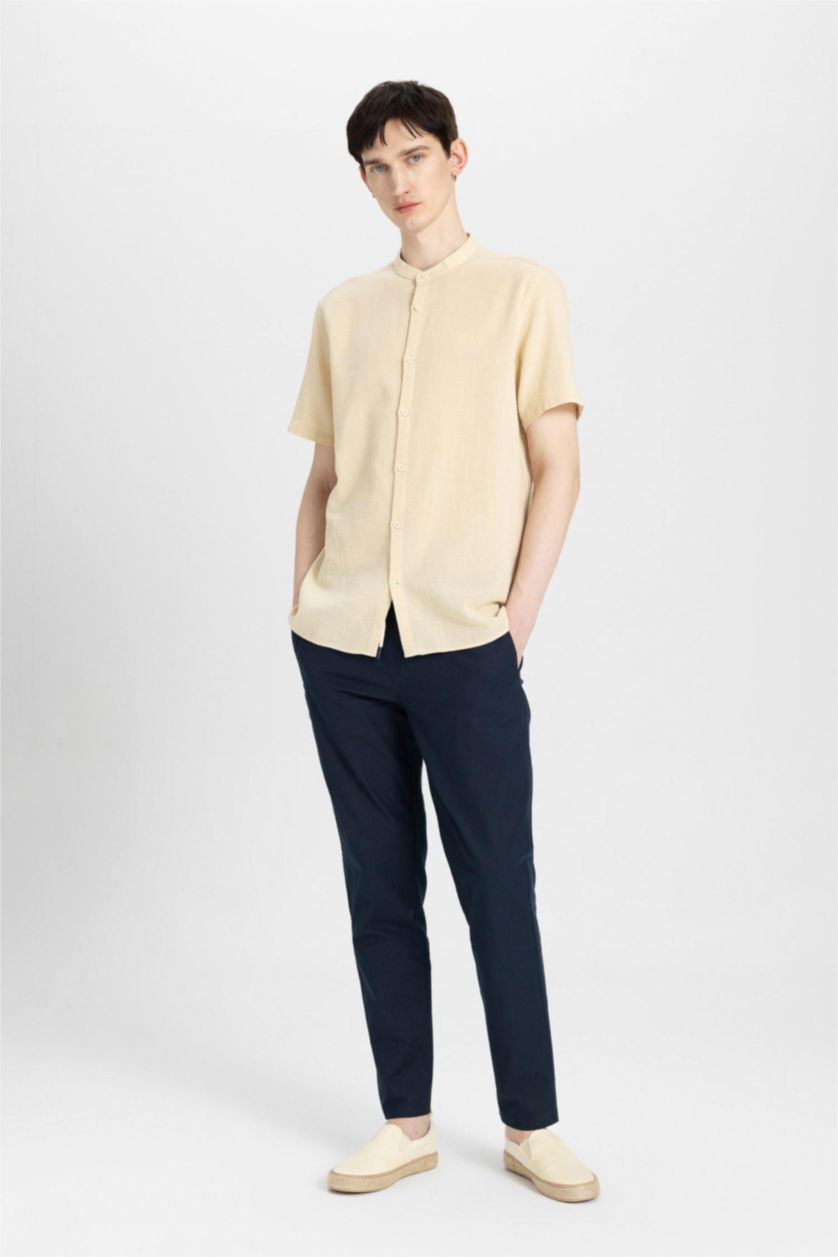 رجالي بيج فاتح قميص نص كم قطن قصة عادية وياقة عالية