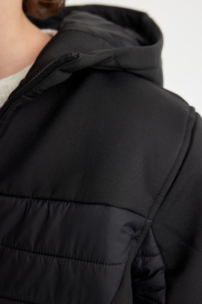 Erkek Çocuk - Genç Erkek Siyah Kapüşonlu Rüzgar Geçirmez Fermuar Cepli Mont Erkek Çocuk