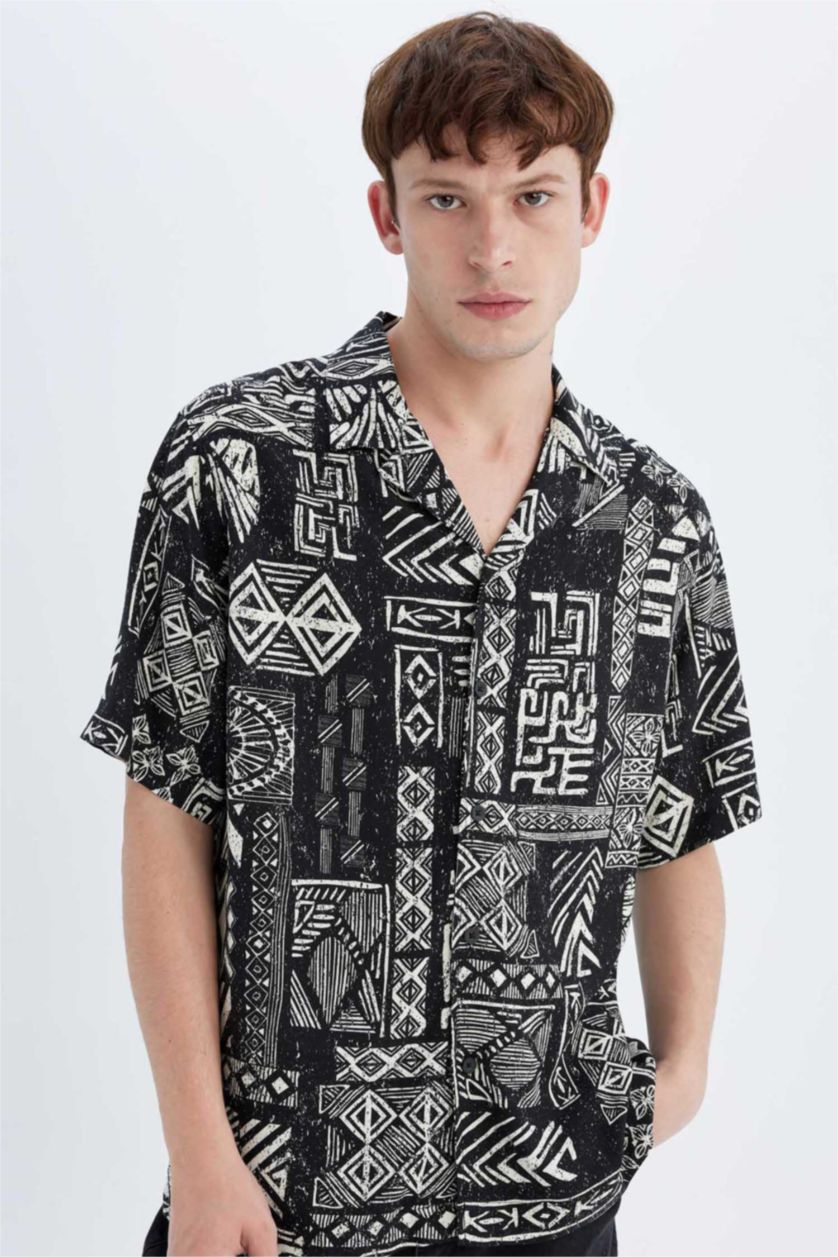 Man Black Regular Fit Printed Viscose Short Sleeve Shirt