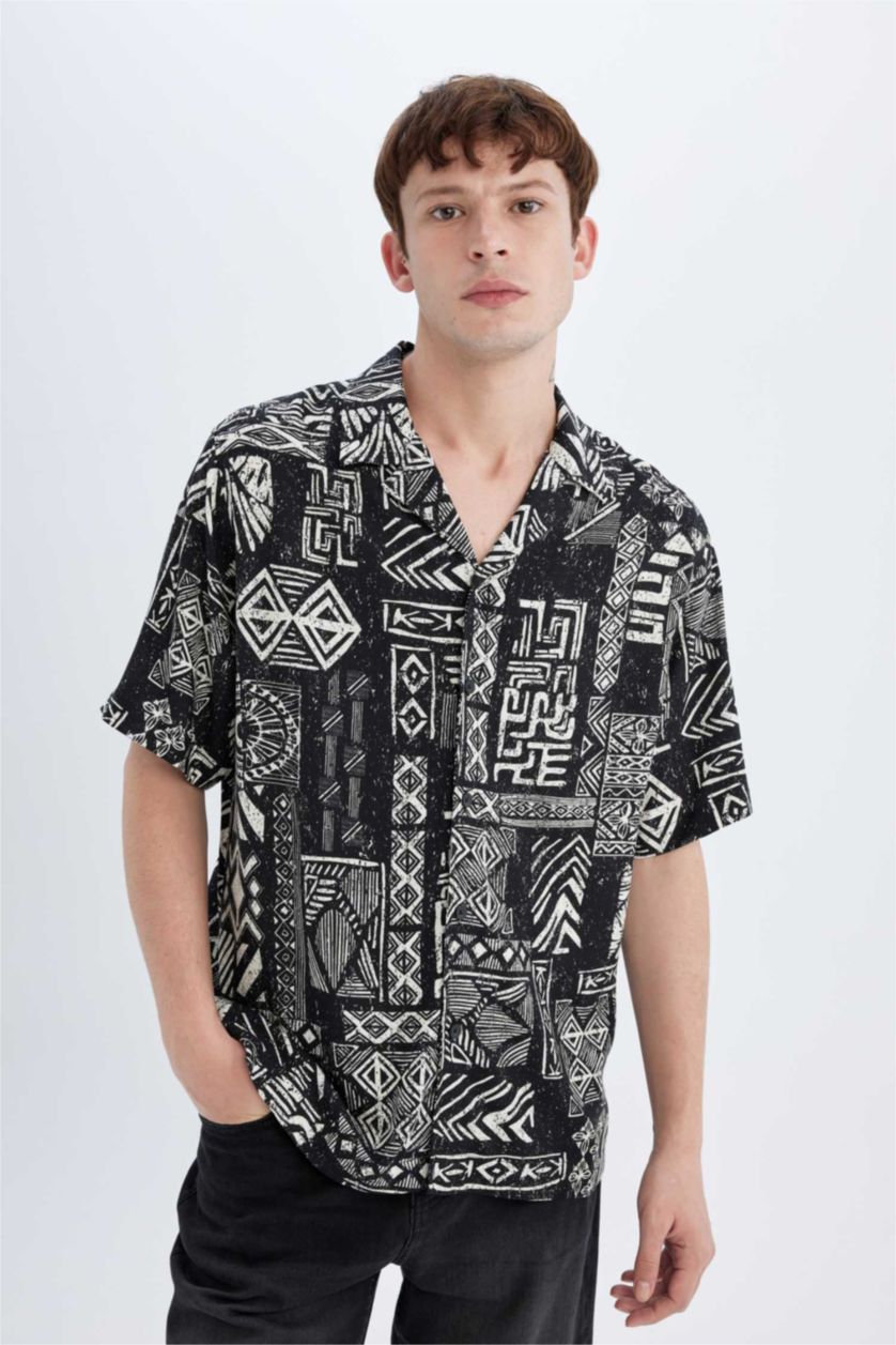 Man Black Regular Fit Printed Viscose Short Sleeve Shirt