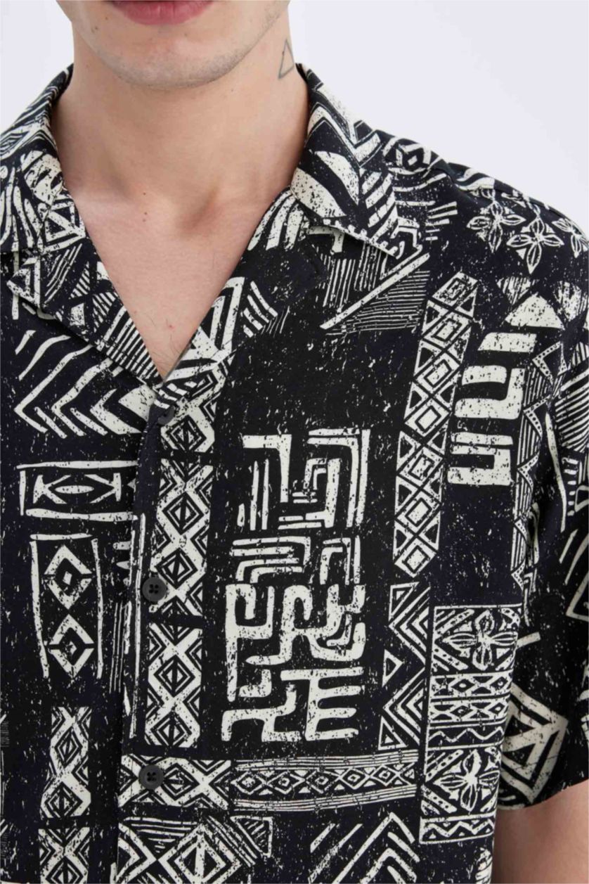 Man Black Regular Fit Printed Viscose Short Sleeve Shirt