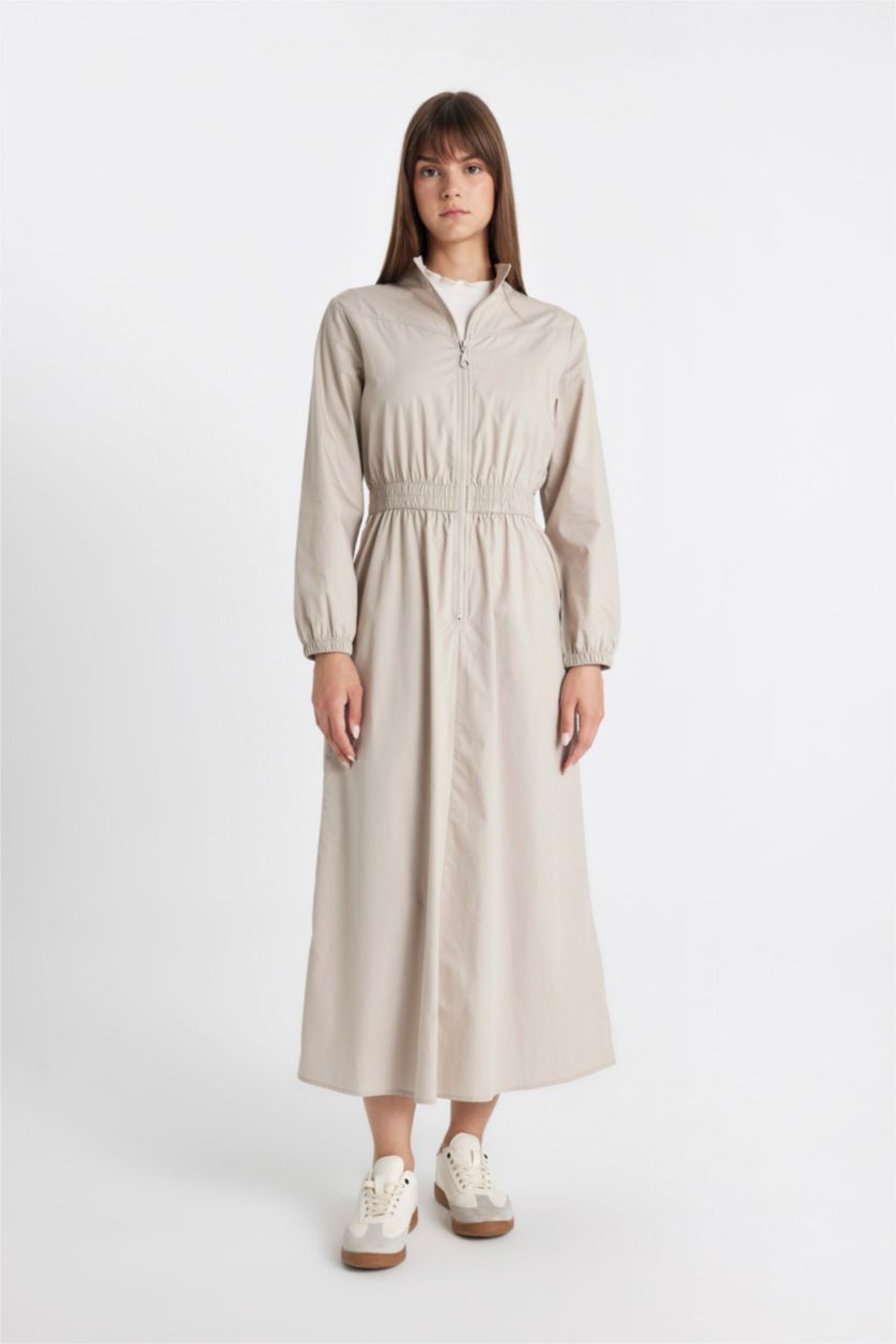 Kadın Bej Regular Fit Fermuarlı Dik Yaka Basic Düz Poplin Uzun Kollu Maxi Elbise