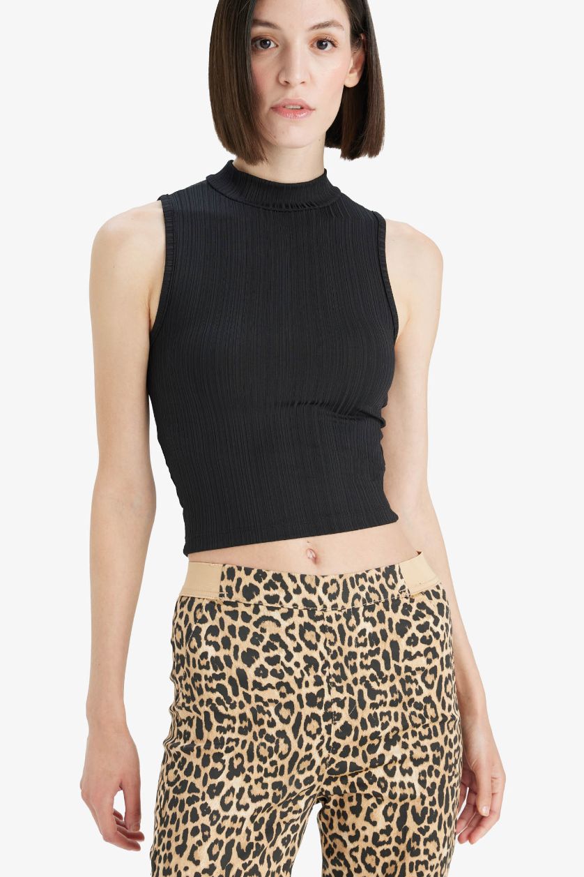 Kadın Siyah Slım Fıt Yarım Balıkçı Yaka Fitilli Kaşkorse Atlet