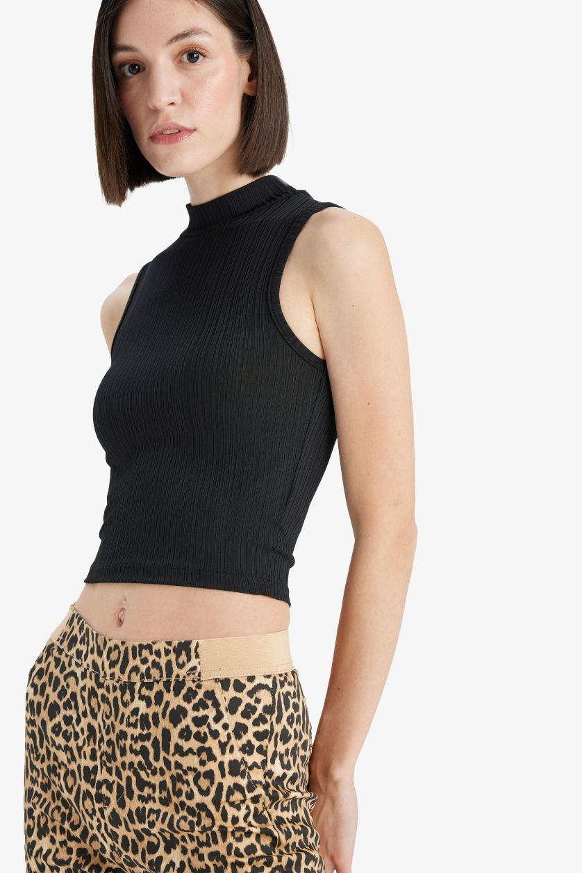 Kadın Siyah Slım Fıt Yarım Balıkçı Yaka Fitilli Kaşkorse Atlet