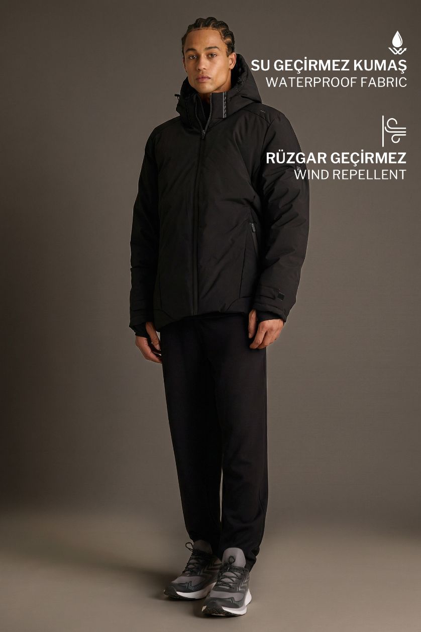 رجال أسود جاكيت تزلج مقاوم للماء مطبوع قصة عادية بغطاء للرأس