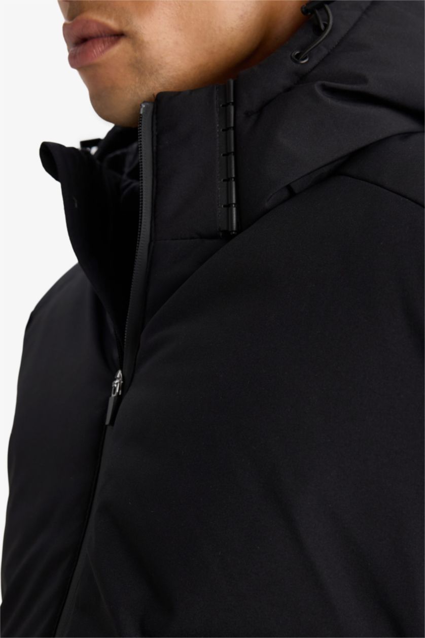 MAN Black Water Repellent Zipper Puffer Jacket