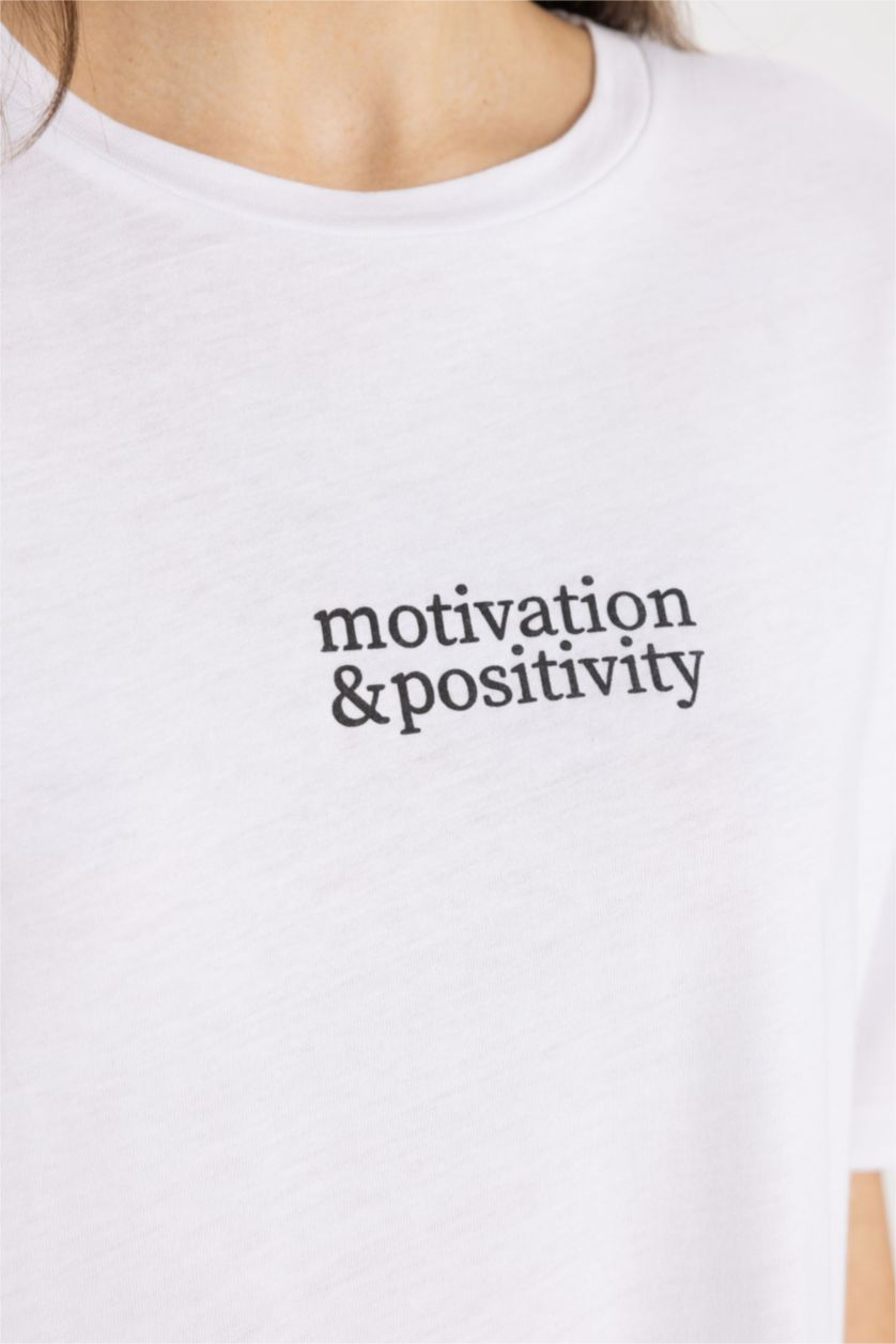 Woman Violet Beyaz Relax Fit Crew Neck Slogan Printed T-Shirt