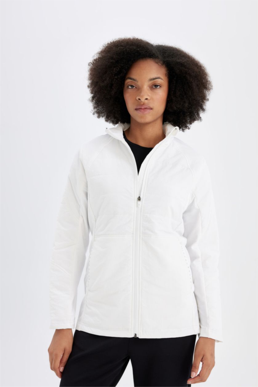 نساء أبيض DeFactoFit Waterproof Slim Fit Hooded Zip-Up Light Thin Jacket