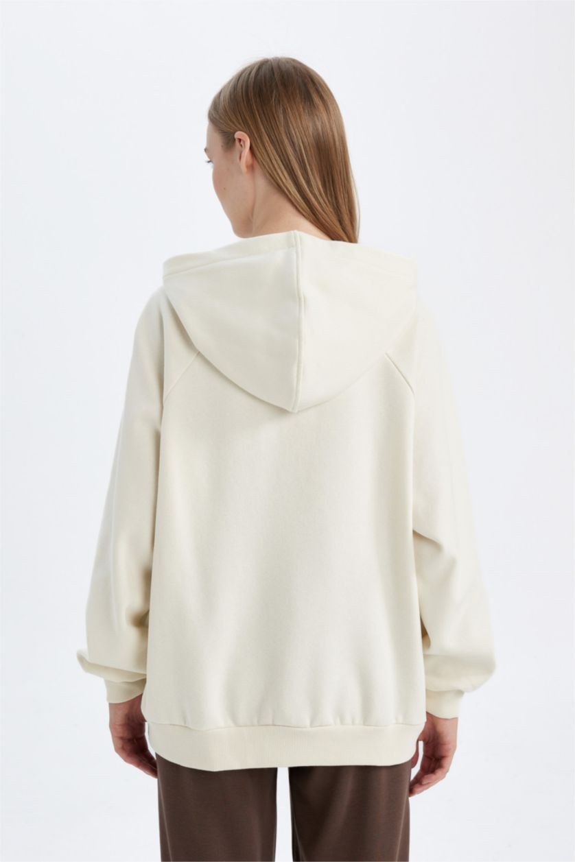 Kadın Ekru Oversıze Kapüşonlu Kanguru Cepli Kalın Basıc Sweatshirt
