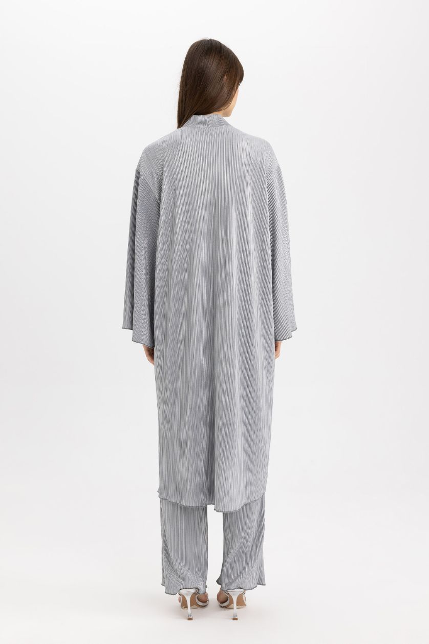 FEMME Gümüş Cardigan Traditionnel Long à Col en V en Tissu Brillant à Motifs