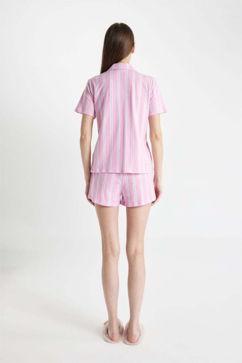 Kadın Pembe Pijama Takımı Çizgili Kısa Kollu Pijama Üstü Beli Lastikli Şortlu PijamaAltı-Fall in Love
