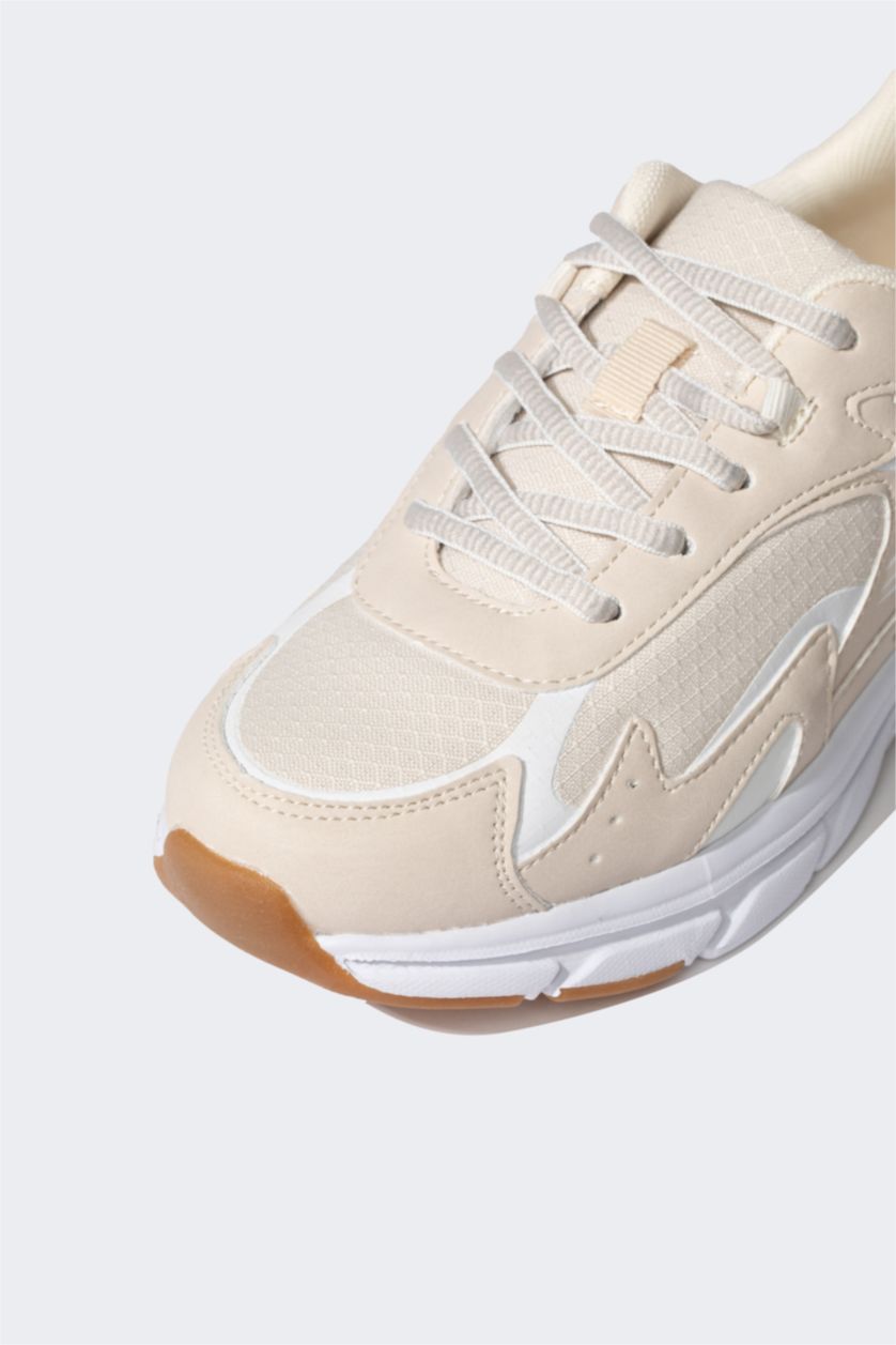 GIRLS & TEENS Beige Girl High Sole Sneakers